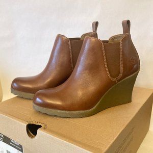 DR. MARTENS Ankle Booties  Nettie Chelsea Brown Leather Wedge US 8/ UK 6 / EU 39